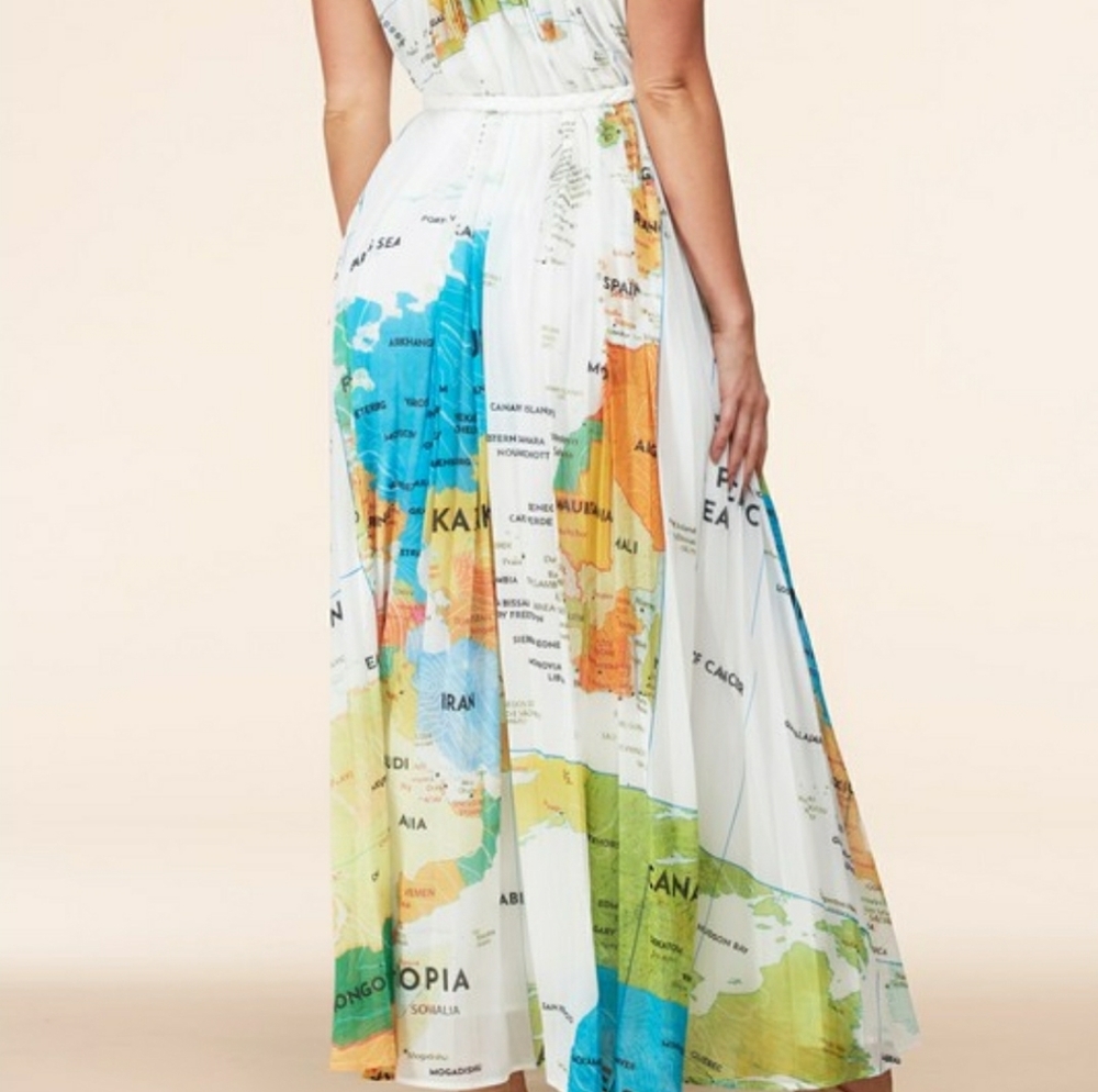 SELLING FAST‼️World Map Print Maxi Dress - Picture 4 of 16